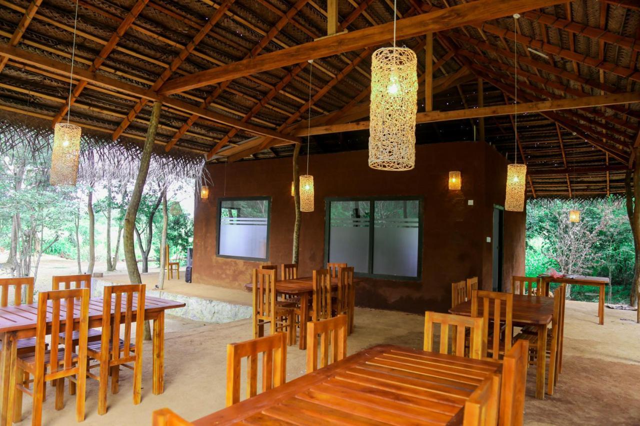 Sky Forest Habarana Exterior foto